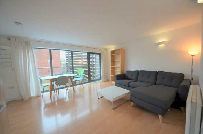 2 Bedroom Apartment To Rent In Bemerton Street, London, N1