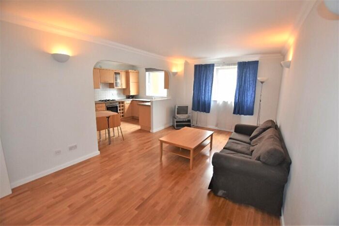 2 Bedroom Flat To Rent In Moreland Street, London, EC1V