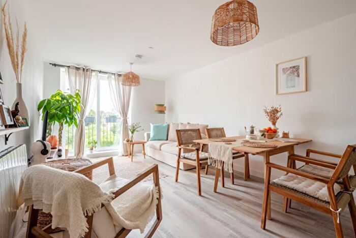 1 Bedroom Apartment To Rent In Eben Haezer House, The Wharf, CF10