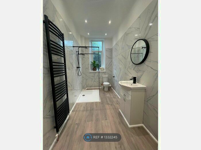 2 Bedroom Flat To Rent In Alexandra Road, Blackburn, BB2