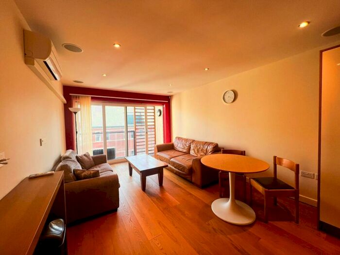 2 Bedroom Apartment To Rent In Dock Street, Hull, HU1