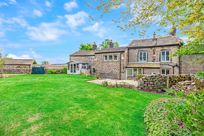 3 Bedroom Property For Sale In Timble, Otley, LS21