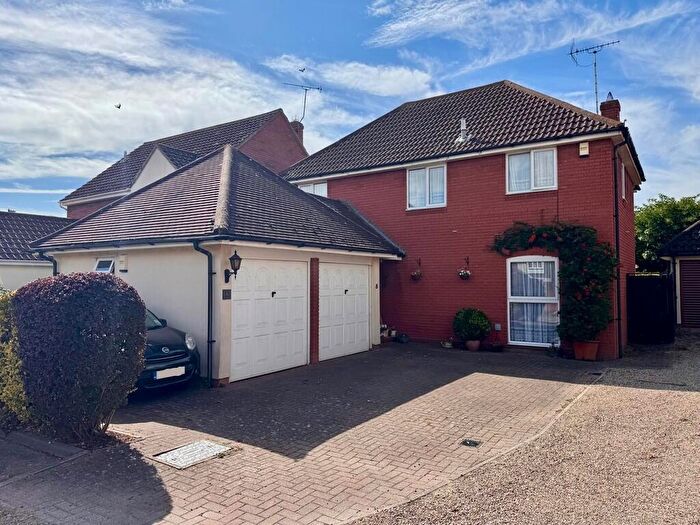 4 Bedroom Detached House For Sale In Hardings Reach, Burnham-on-Crouch, CM0