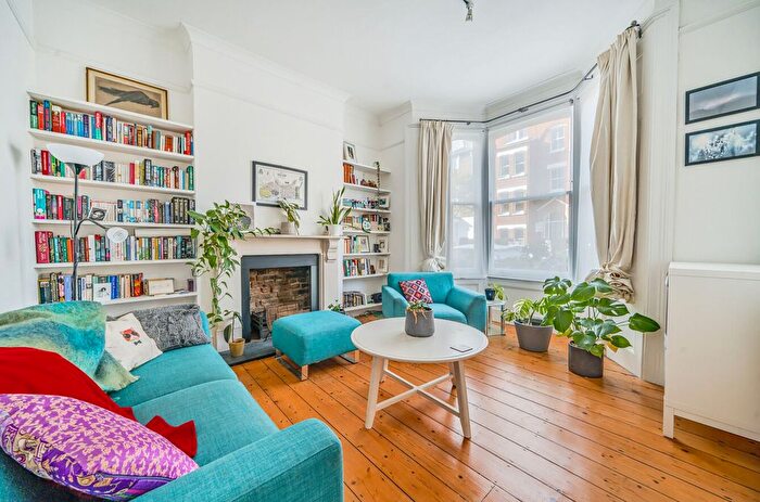 1 Bedroom Flat For Sale In Fairmead Road, London, N19