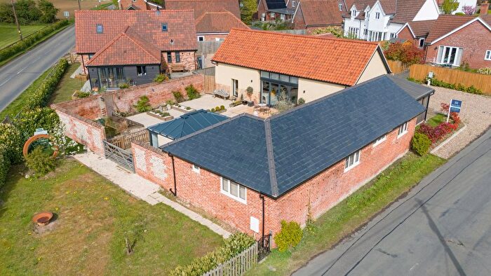 3 Bedroom Barn Conversion For Sale In Goal Farm Barn, Nedging Tye, Suffolk, IP7