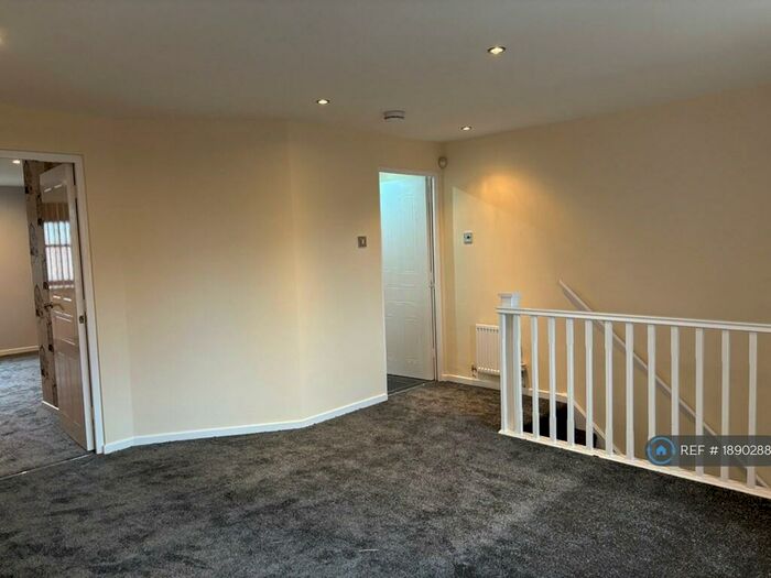 1 Bedroom Flat To Rent In Church Drive, Stirchley, Birmingham, B30