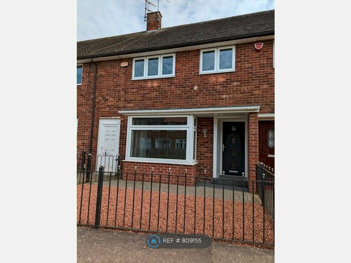 3 Bedroom Terraced House To Rent In Stratton Close, Hull, HU8