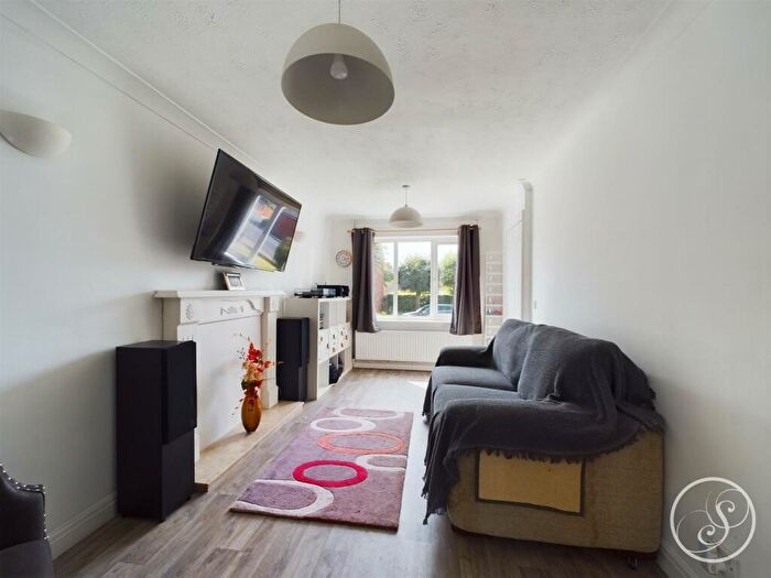 2 Bedroom Semi-Detached House For Sale In Burr Tree Drive, Leeds, LS15