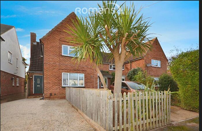 2 Bedroom Maisonette To Rent In The Green, Burnham, SL1