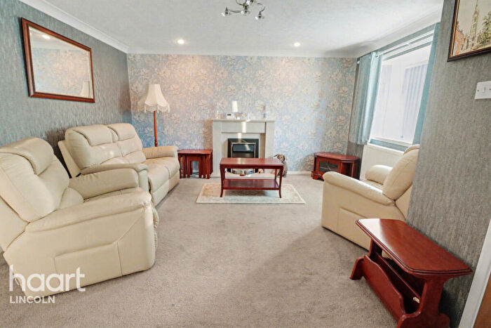 2 Bedroom Detached Bungalow For Sale In Brigg Grove, Doddington Park, LN6