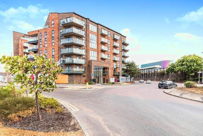 2 Bedroom Flat To Rent In Mill Pond Road, Dartford, Kent, DA1