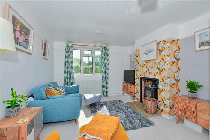 4 Bedroom Semi-Detached House For Sale In Petteridge Lane, Matfield, Tonbridge, Kent, TN12