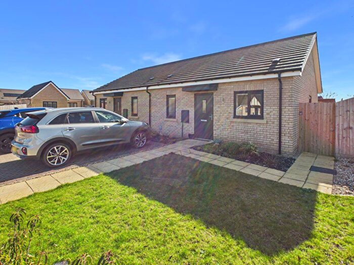 1 Bedroom Semi-Detached Bungalow For Sale In Hotchkin Gardens, Tattershall Road, Woodhall Spa, LN10