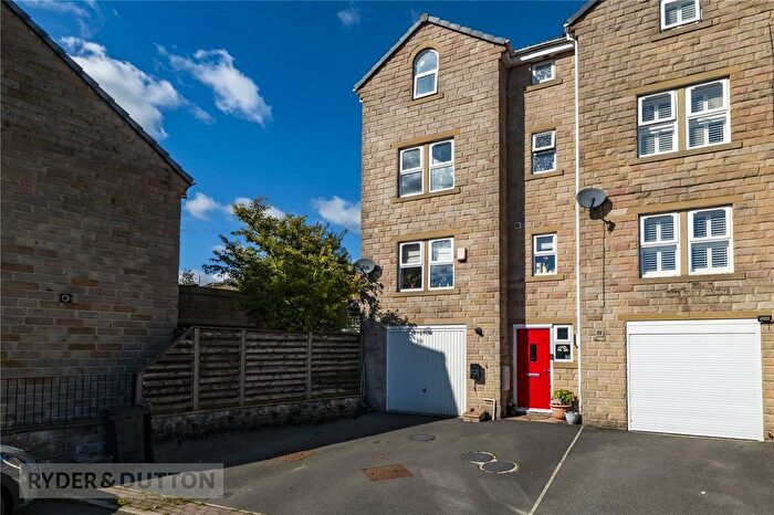 4 Bedroom End Terrace House For Sale In Meadow Lane, Slaithwaite, Huddersfield, West Yorkshire, HD7