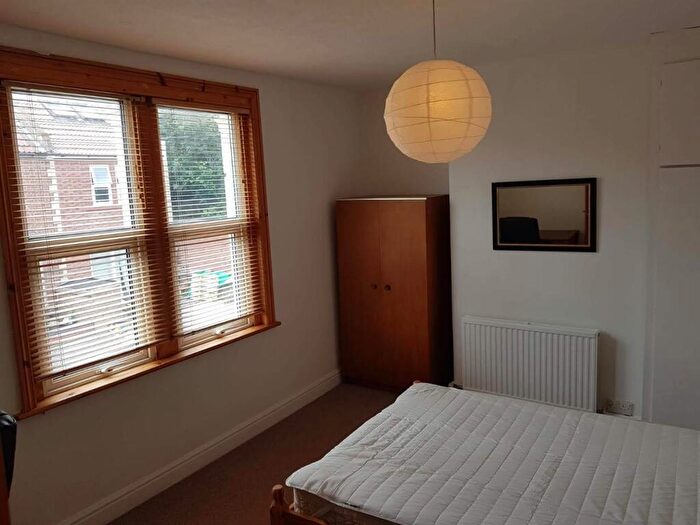 3 Bedroom Terraced House To Rent In Ellicott Road, Bristol, BS7