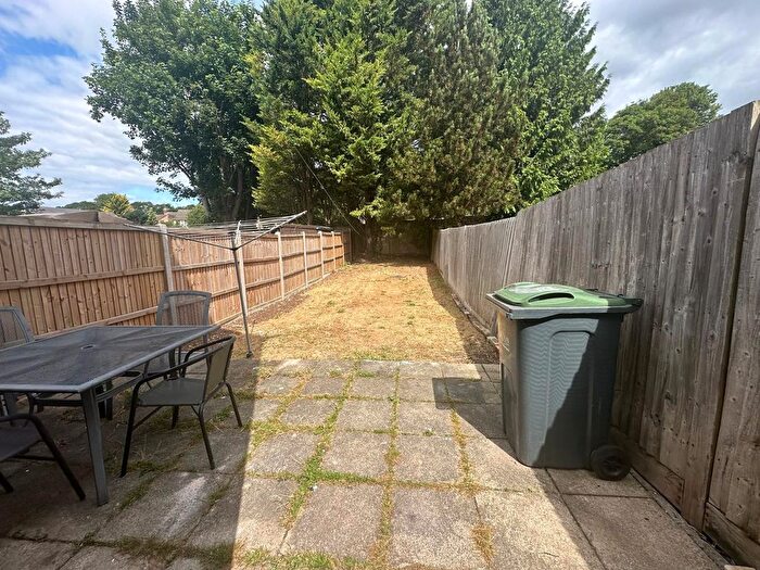 4 Bedroom Terraced House To Rent In Ridgway Road, Luton, Bedfordshire, LU2
