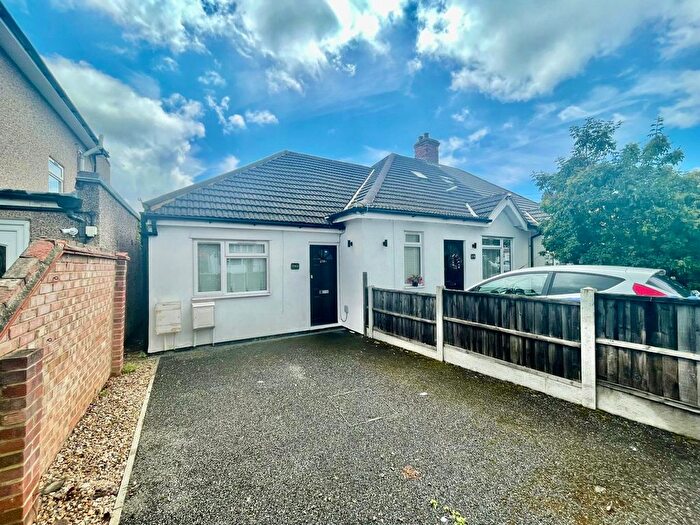 1 Bedroom Bungalow For Sale In Days Lane, Sidcup, Kent, DA15