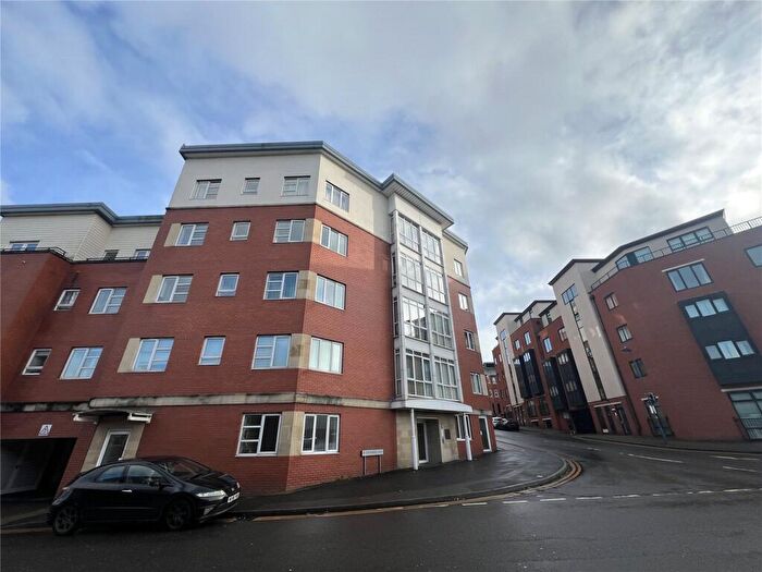 2 Bedroom Flat For Sale In Townsend Way, Birmingham, West Midlands, B1