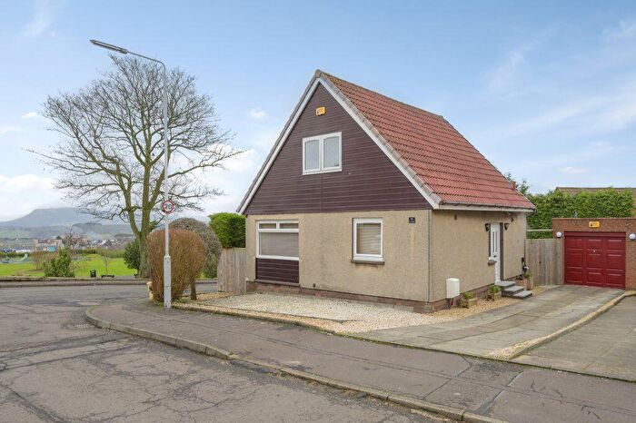 4 Bedroom Detached House For Sale In Mckenzie Crescent, Lochgelly, KY5