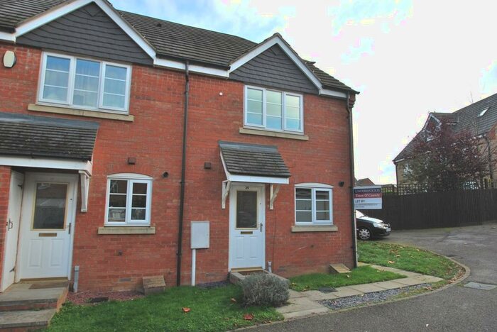 3 Bedroom House To Rent In Rickyard Walk, Northampton, NN4
