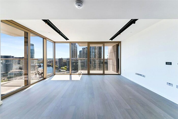 2 Bedroom Apartment To Rent In Park Drive, London, E14
