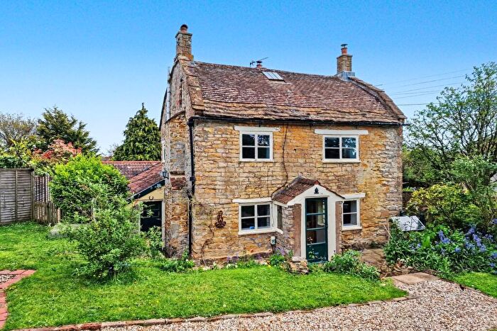 4 Bedroom Detached House For Sale In Mosterton, DT8