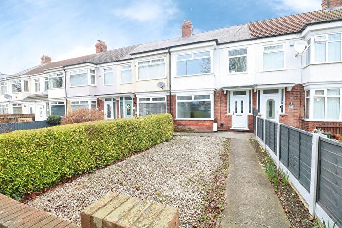 3 Bedroom Terraced House For Sale In Sutton Road, Hull, HU6