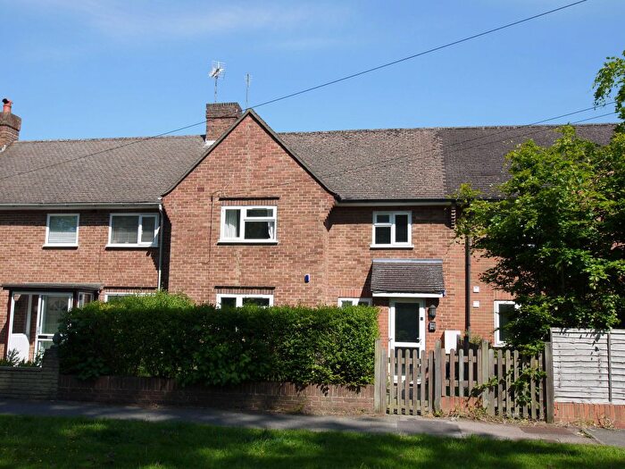 2 Bedroom Maisonette For Sale In Hillingdon Avenue, Sevenoaks, TN13