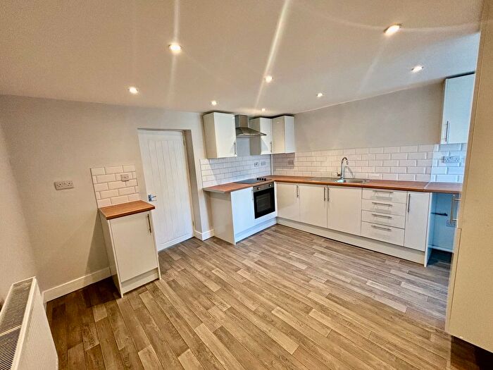 2 Bedroom Terraced House To Rent In Victoria Street, Treherbert, CF42
