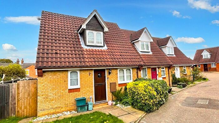 2 Bedroom Semi-Detached House To Rent In Belmont Place, Colchester, Essex, CO1