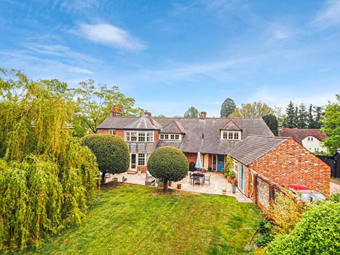 5 Bedroom Detached House For Sale In Main Road, Otterbourne, SO21