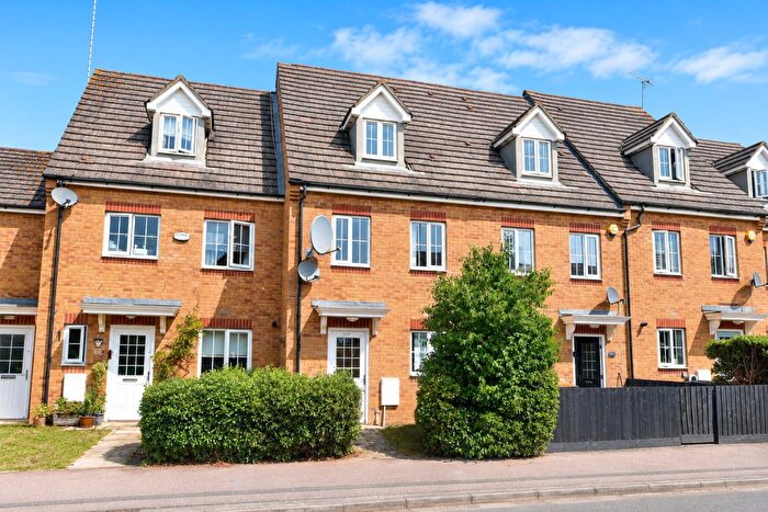 3 Bedroom Terraced House For Sale In Johnson Drive, Leighton Buzzard, LU7