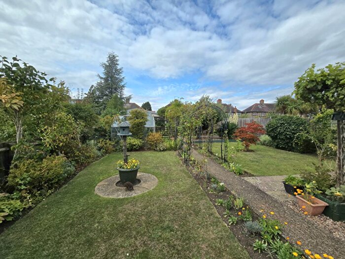2 Bedroom Bungalow For Sale In Bush Hill, The Headlands, NN3