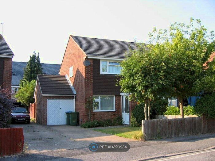 2 Bedroom Semi-Detached House To Rent In Charles Knott Gardens, Southampton, SO15