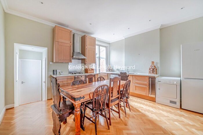 2 Bedroom Flat To Rent In Addison Grove, London, W4