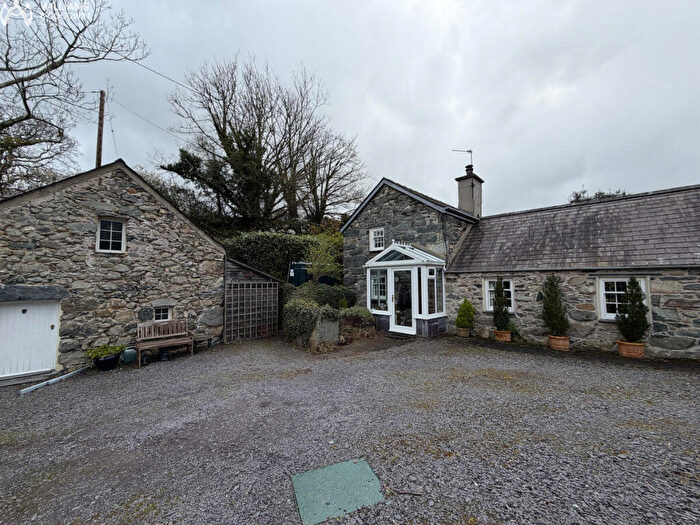 2 Bedroom Cottage For Sale In Talybont, Bangor, Gwynedd, LL57