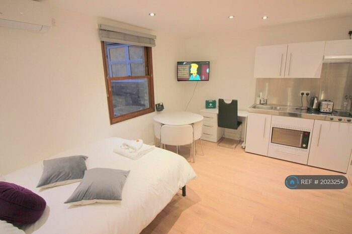 Studio To Rent In Mill Road, Cambridge, CB1