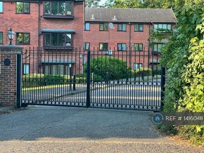 2 Bedroom Flat To Rent In Church Road, Buckhurst Hill, IG9