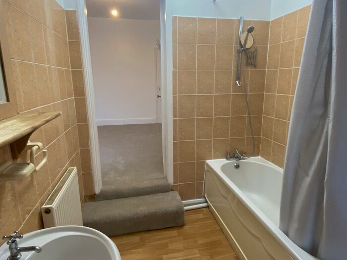 2 Bedroom House To Rent In Jubilee Road, Wheatley, DN1