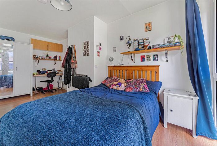 3 Bedroom Flat To Rent In Soane House, Roland Way, SE17