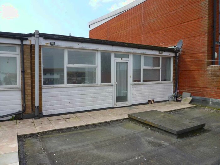 2 Bedroom Flat To Rent In High Street, East Wittering, PO20