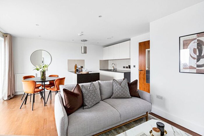 1 Bedroom Flat To Rent In Crawford Building, One Commerical, Whitechapel High Street, Aldgate, London, E1