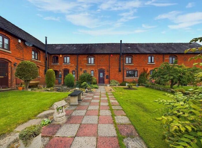 2 Bedroom Barn Conversion For Sale In Fole Lane, Fole, ST14