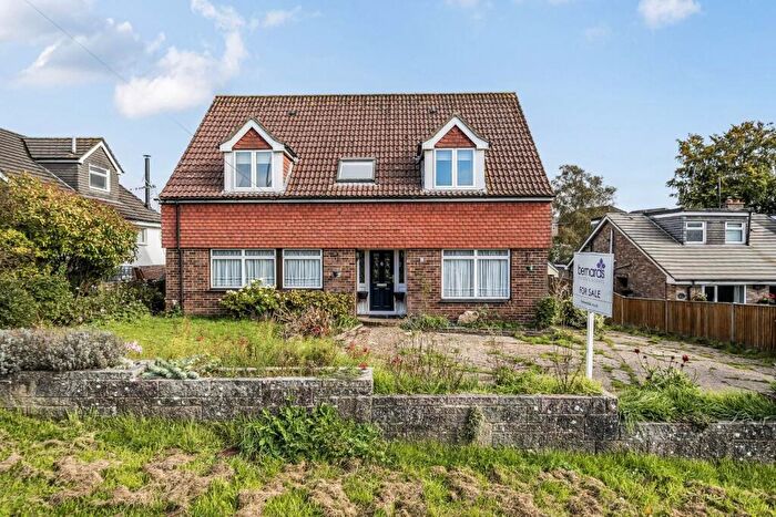 5 Bedroom Detached House For Sale In North Road, Clanfield, PO8