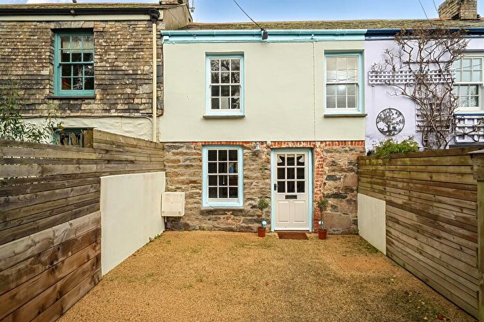 3 Bedroom Cottage For Sale In Charlestown Road, St. Austell, PL25