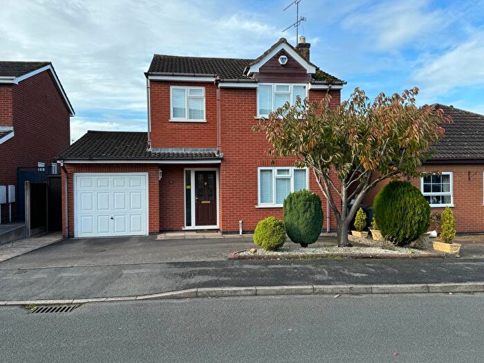 3 Bedroom Detached House To Rent In Hill Farm Avenue, Nuneaton, CV11