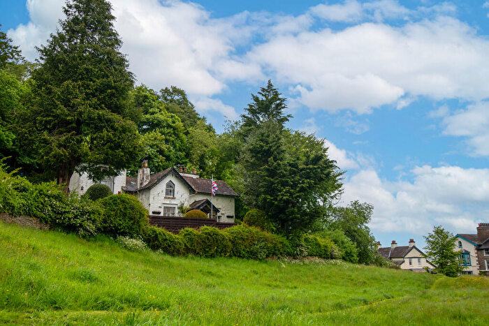 4 Bedroom Detached House For Sale In Cliffside, High Tenterfell, Kendal, LA9