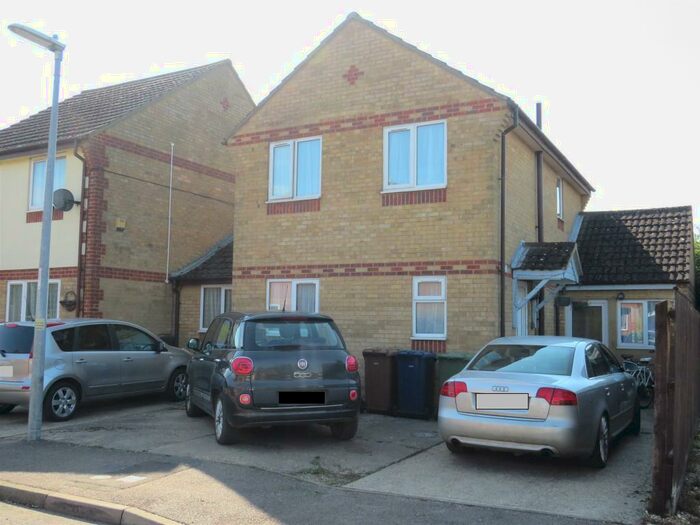 Houses for sale in Manea, Cambridgeshire