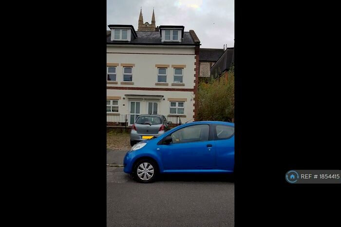 4 Bedroom Semi-Detached House To Rent In Norwich Avenue, Bournemouth, BH2