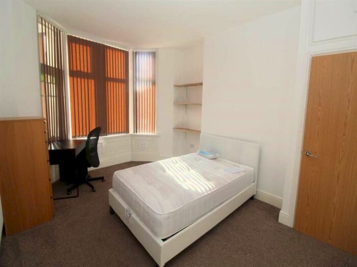 6 Bedroom House To Rent In North Road, Heath, Cardiff, CF14